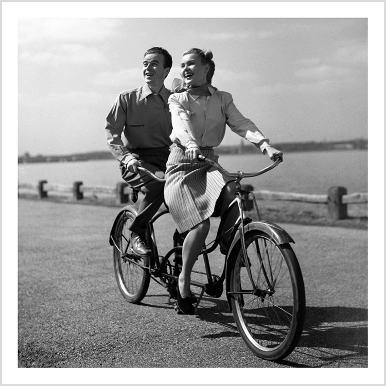 Couple on bike (square) Couple on bike (square)